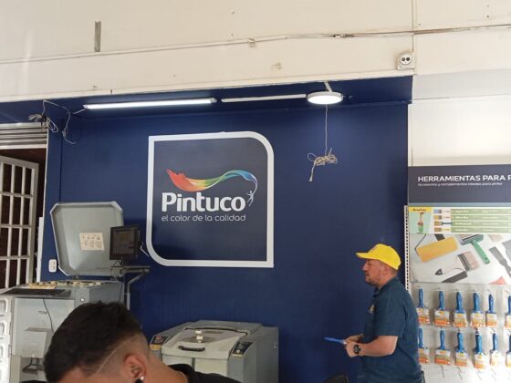 Aplique en poliestireno