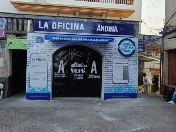 FACHADA LA OFICINA